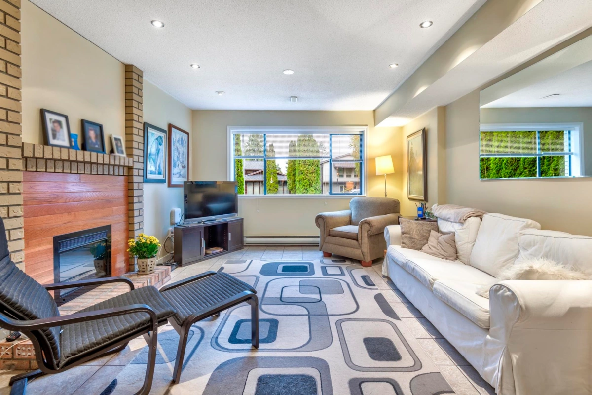 Staircase Photo of 1317 Western Place, Port Coquitlam, BC