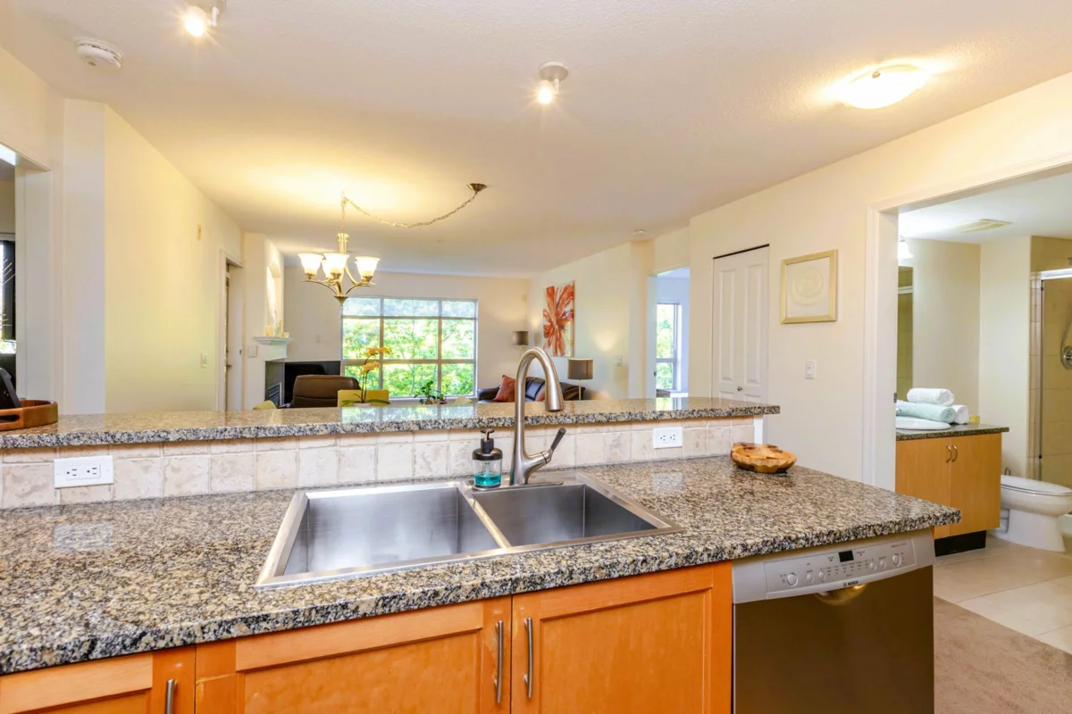 Dining Area Photo of 310 15188 22 Avenue, Surrey, BC