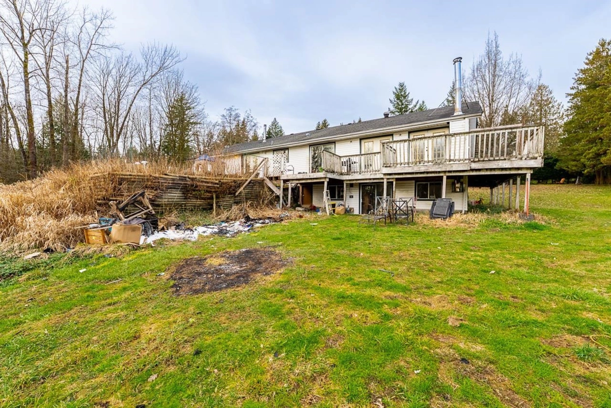 Backyard Photo of 28204 108th Avenue, Maple Ridge, BC