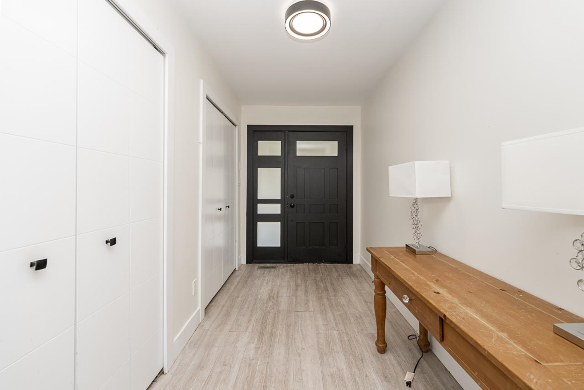 Dining Area Photo of 28204 108th Avenue, Maple Ridge, BC