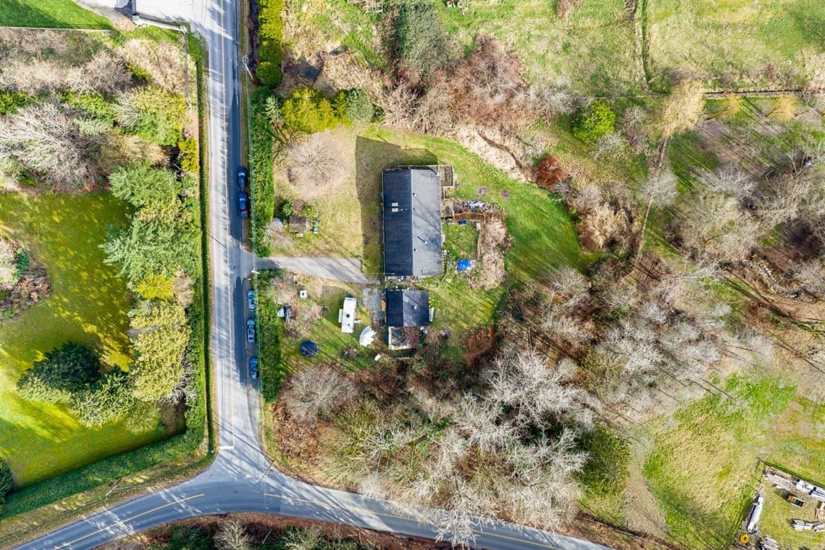 Hot Tub / Spa Photo of 28204 108th Avenue, Maple Ridge, BC