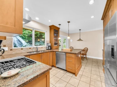 Breakfast Nook Photo of 1202 Bracknell Crescent, North Vancouver, BC