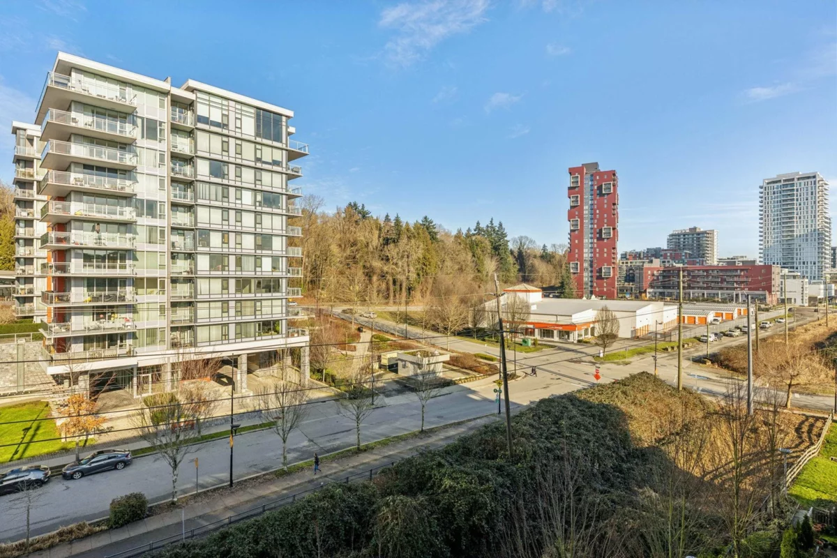 Staircase Photo of 510 3289 Riverwalk Avenue, Vancouver, BC