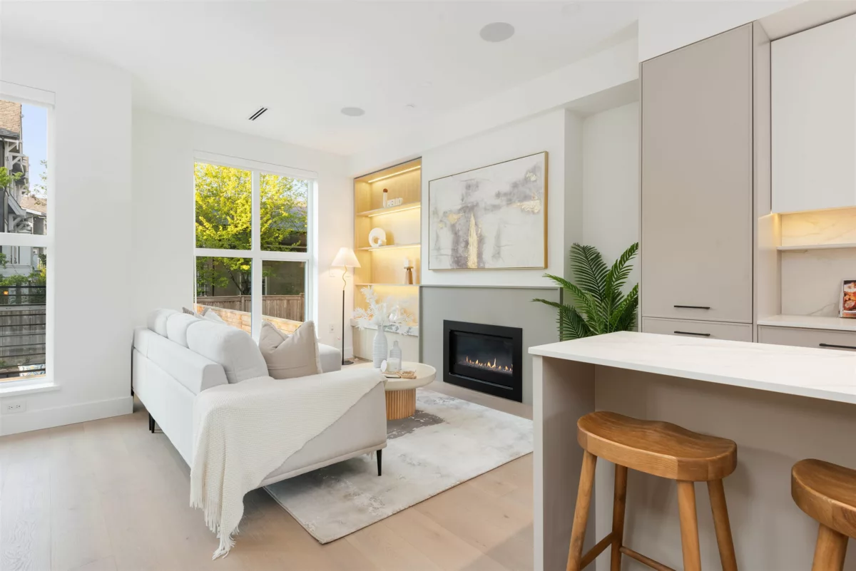 Primary Bathroom Photo of 1493 W 52nd Avenue, Vancouver, BC