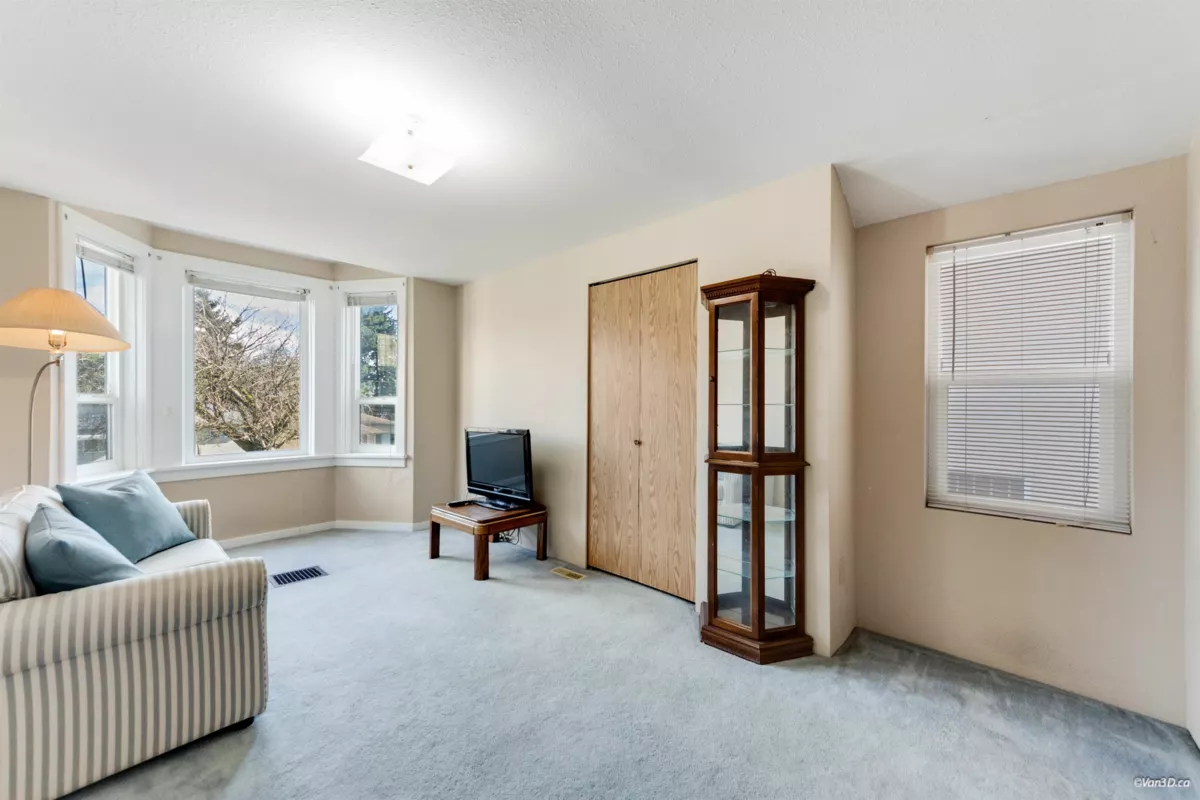 Primary Bathroom Photo of 5871 Argyle Street, Vancouver, BC