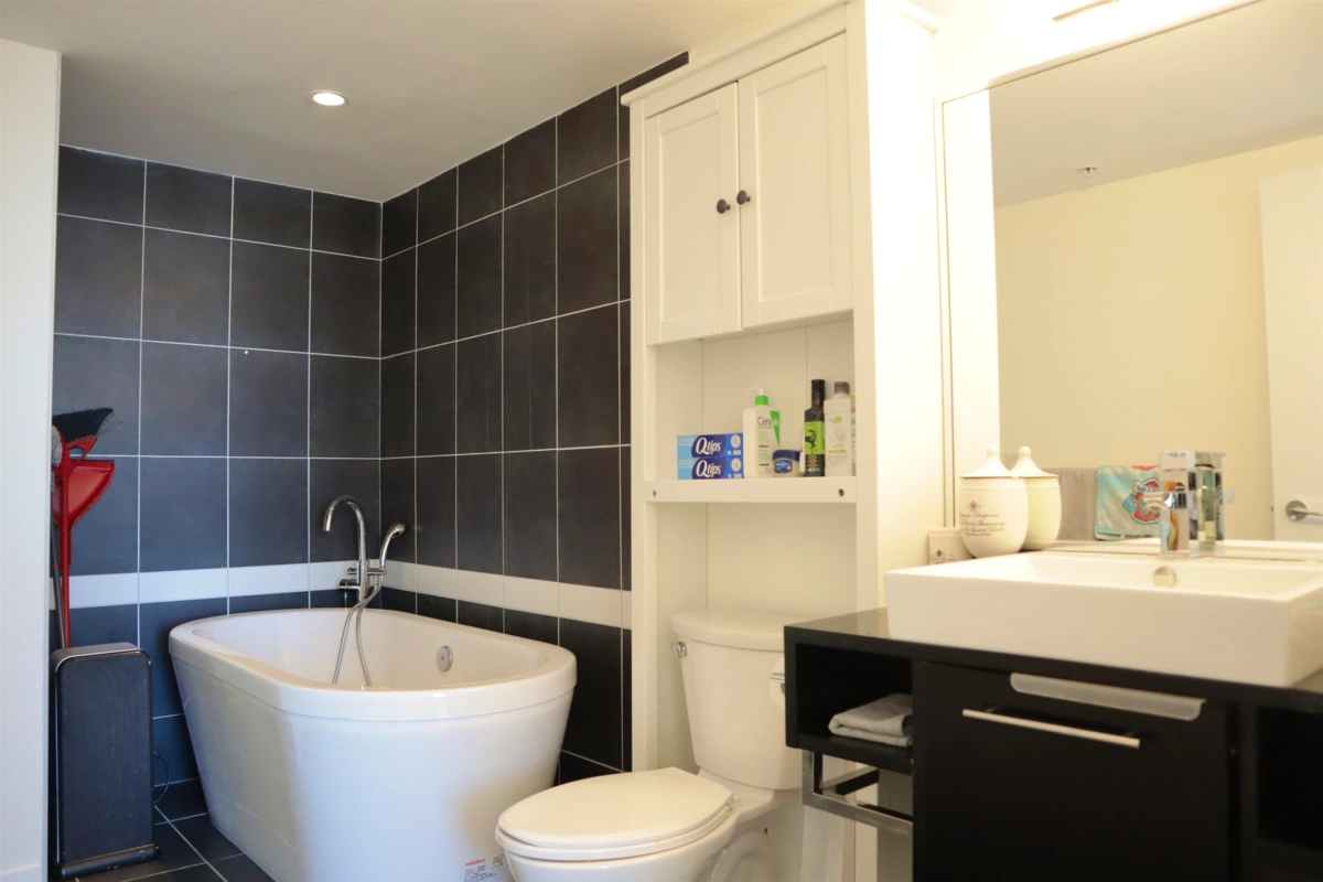 Primary Bathroom Photo of 2906 689 Abbott Street, Vancouver, BC