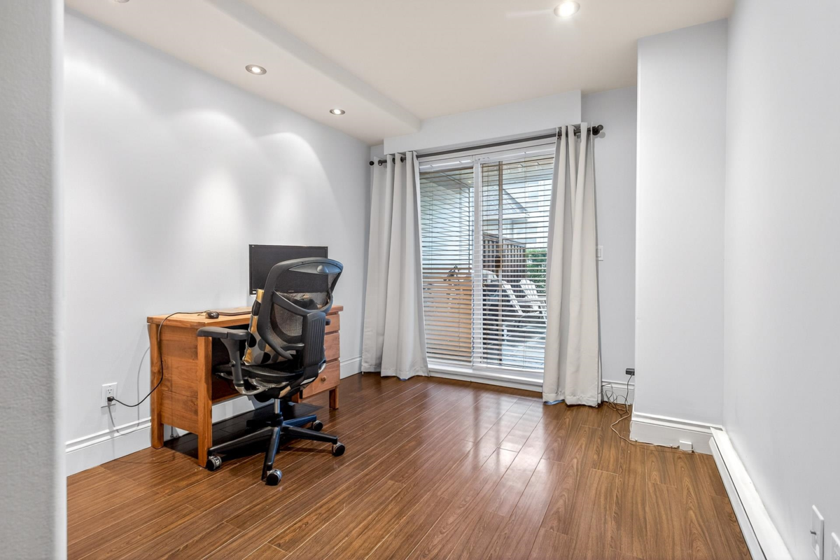 Entry Foyer Photo of 102 3122 St Johns Street, Port Moody, BC