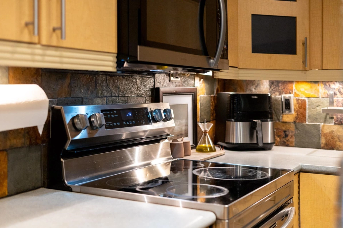 Guest Bathroom Photo of 102 3122 St Johns Street, Port Moody, BC