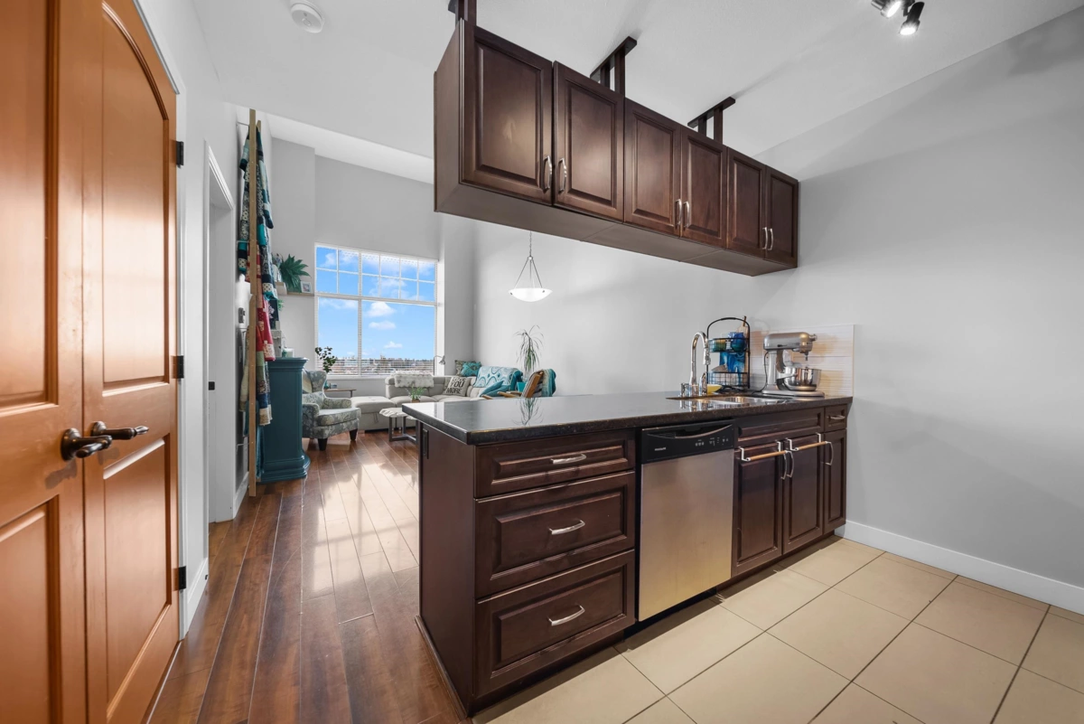 Breakfast Nook Photo of 402 11935 Burnett Street, Maple Ridge, BC