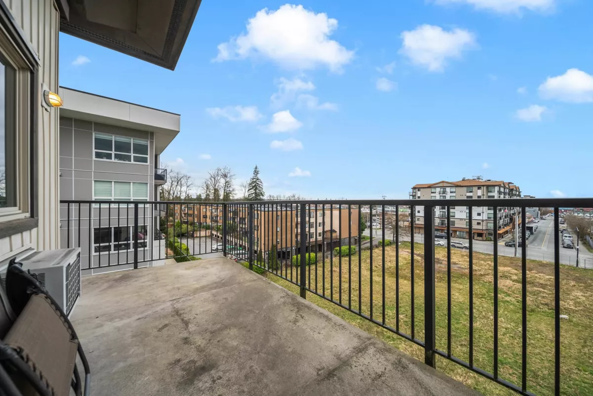 Laundry Room Photo of 402 11935 Burnett Street, Maple Ridge, BC