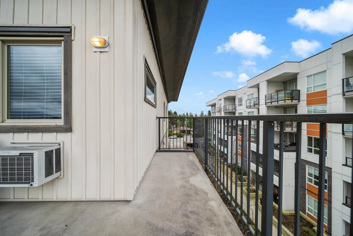 Mudroom Photo of 402 11935 Burnett Street, Maple Ridge, BC