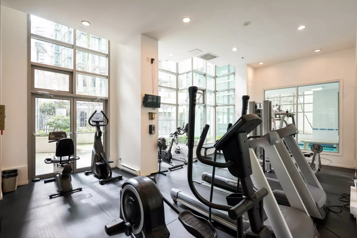 Backyard Photo of 3501 1328 W Pender Street, Vancouver, BC