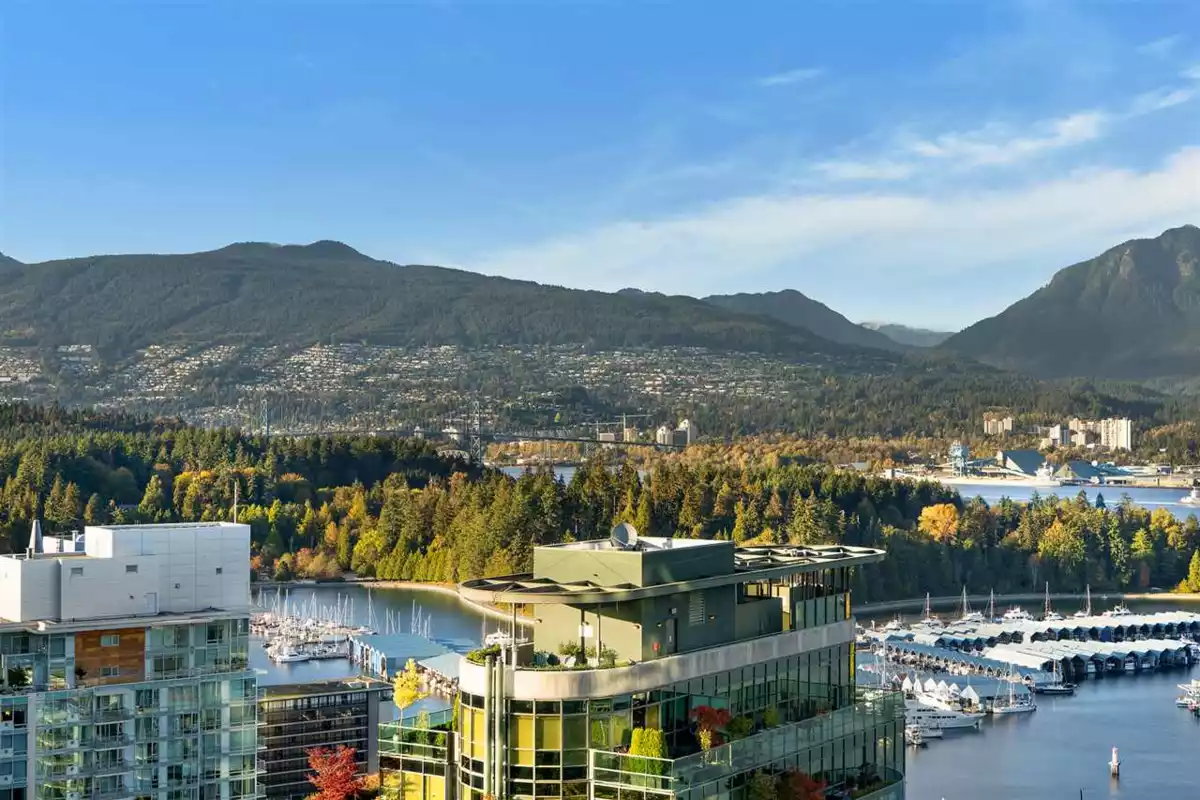 Hallway Photo of 3501 1328 W Pender Street, Vancouver, BC