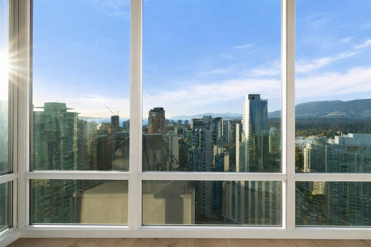 Mudroom Photo of 3501 1328 W Pender Street, Vancouver, BC