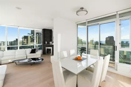 3501 1328 W Pender Street, Vancouver, BC