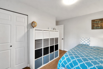 Basement Recreation Room Photo of 11426 141a Street, Surrey, BC