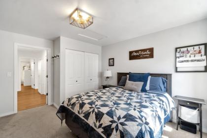 Mudroom Photo of 11426 141a Street, Surrey, BC