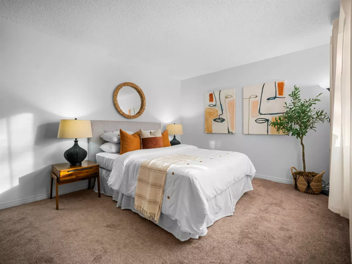 Bedroom 2 Photo of 313 975 E Broadway, Vancouver, BC