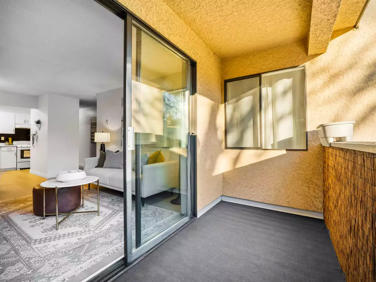 Laundry Room Photo of 313 975 E Broadway, Vancouver, BC