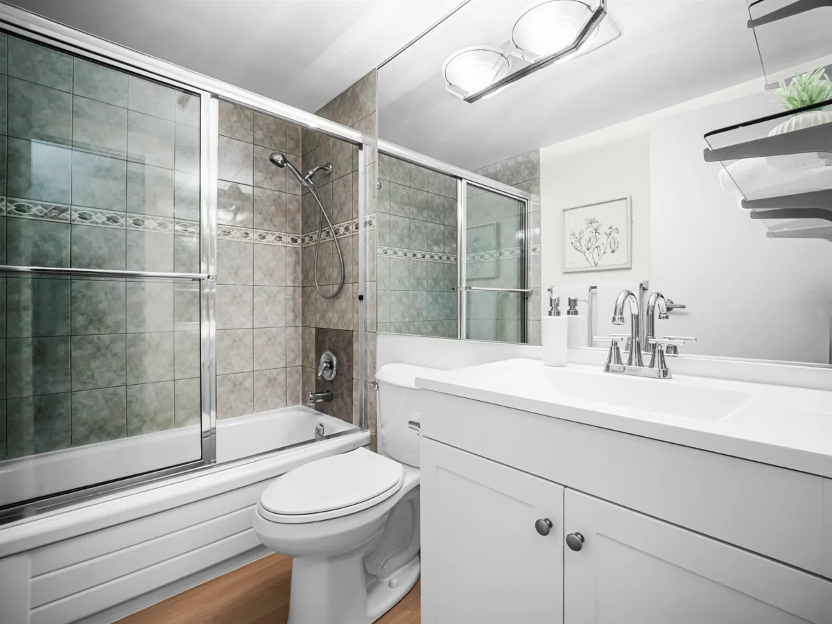 Loft / Bonus Room Photo of 313 975 E Broadway, Vancouver, BC