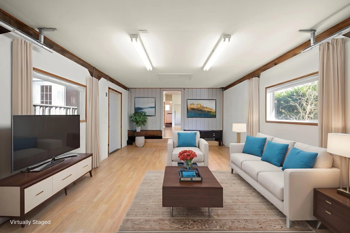 Kitchen Island Photo of 13482 58 Avenue, Surrey, BC