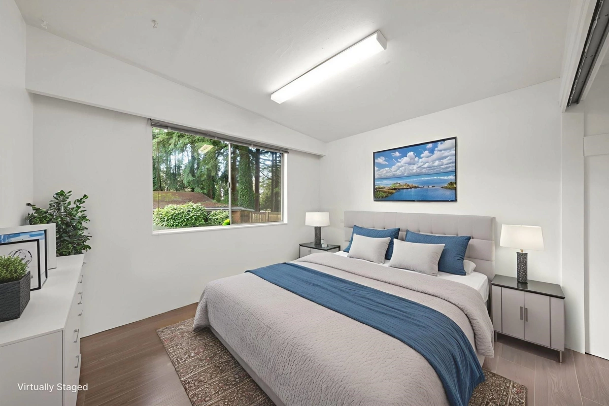 Powder Room Photo of 13482 58 Avenue, Surrey, BC