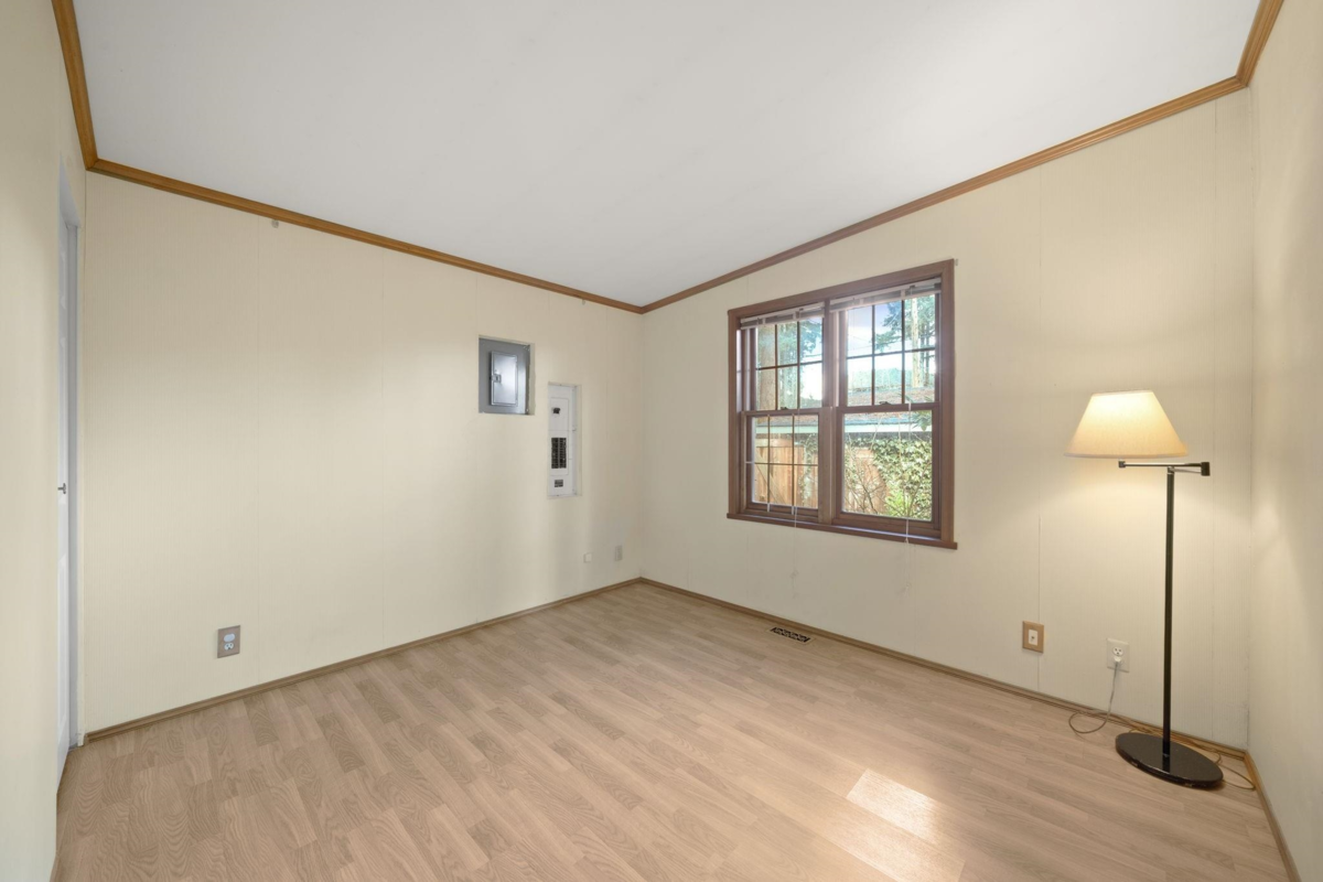 Primary Bathroom Photo of 13482 58 Avenue, Surrey, BC