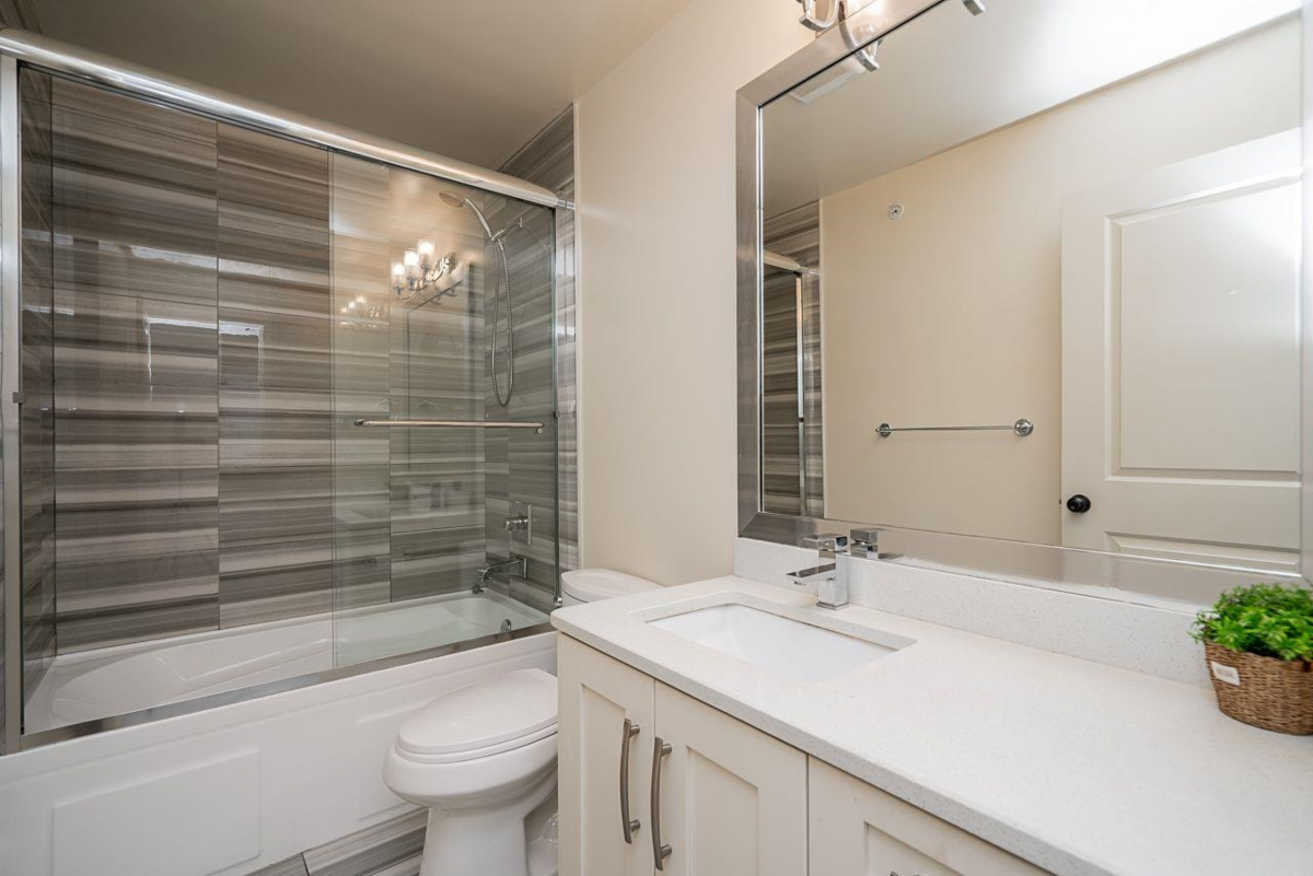 Basement Recreation Room Photo of 21025 80 Avenue, Langley, BC