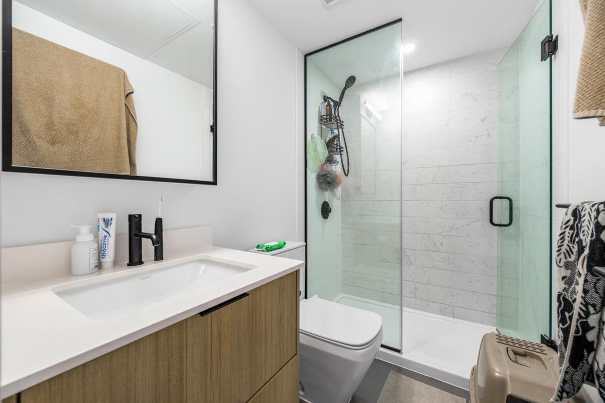 Bedroom 3 Photo of 906 13685 102 Avenue, Surrey, BC