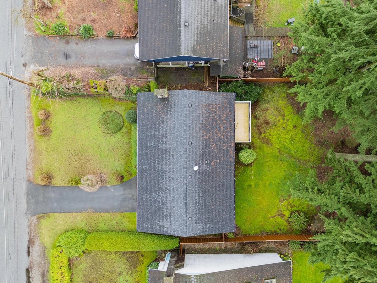 Hot Tub / Spa Photo of 2580 Patricia Avenue, Port Coquitlam, BC