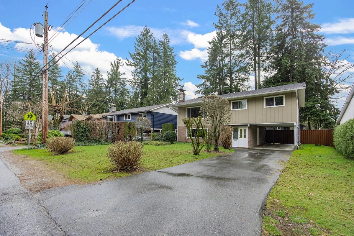 Outdoor Deck Photo of 2580 Patricia Avenue, Port Coquitlam, BC