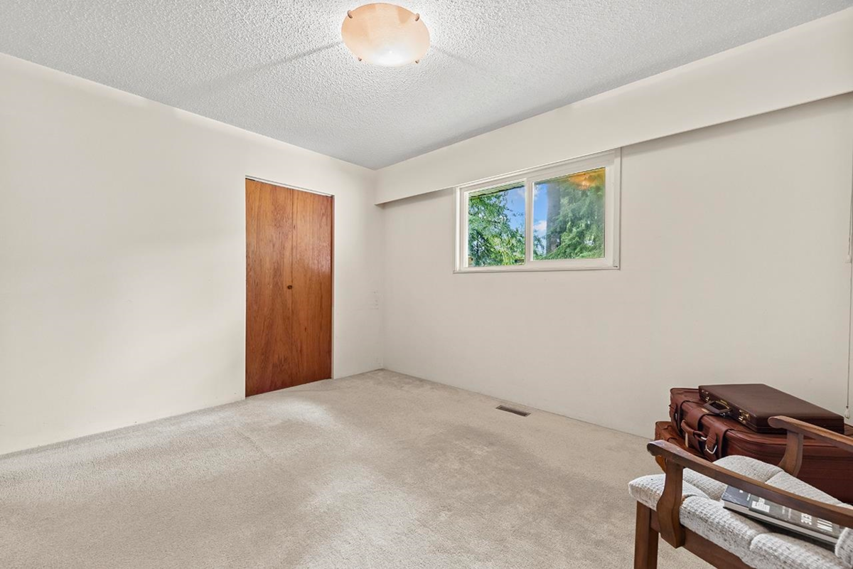 Primary Bathroom Photo of 2580 Patricia Avenue, Port Coquitlam, BC