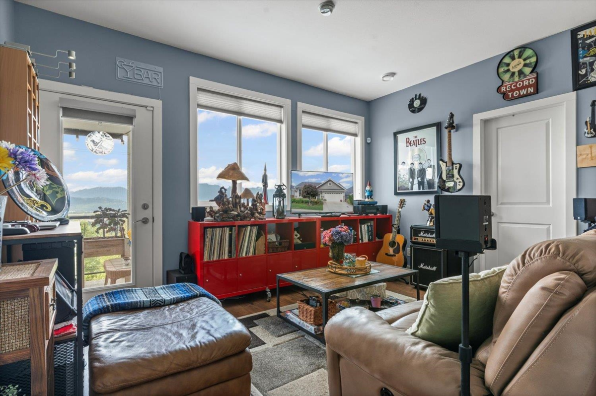 Basement Recreation Room Photo of 47215 Sylvan Drive, Chilliwack, BC