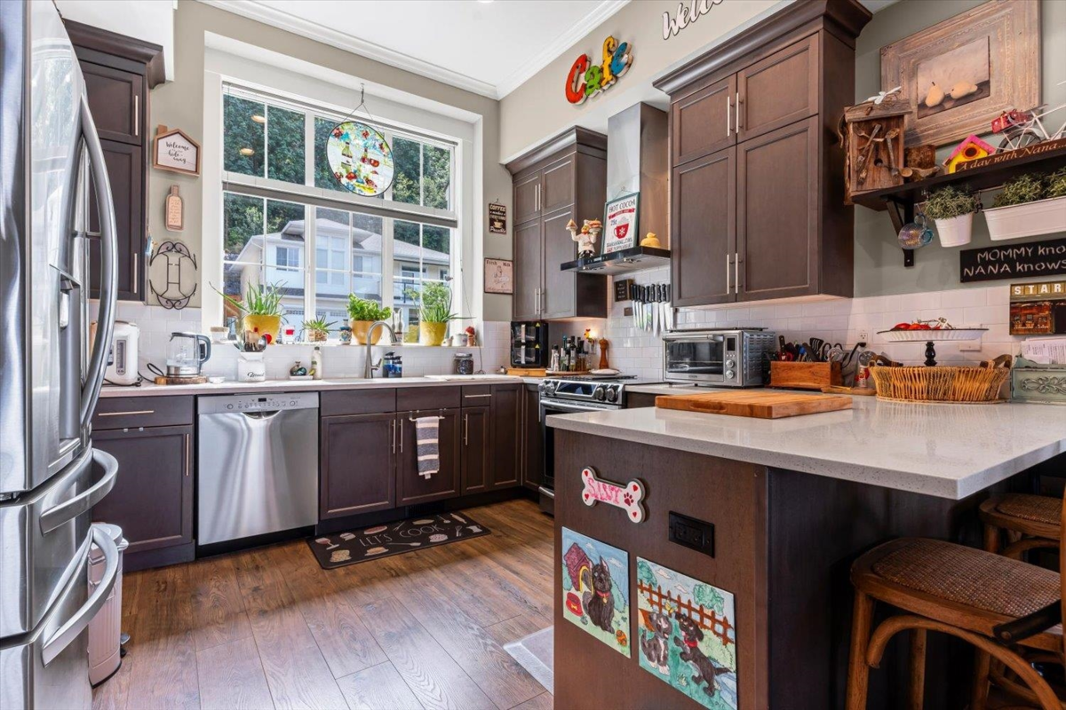Breakfast Nook Photo of 47215 Sylvan Drive, Chilliwack, BC