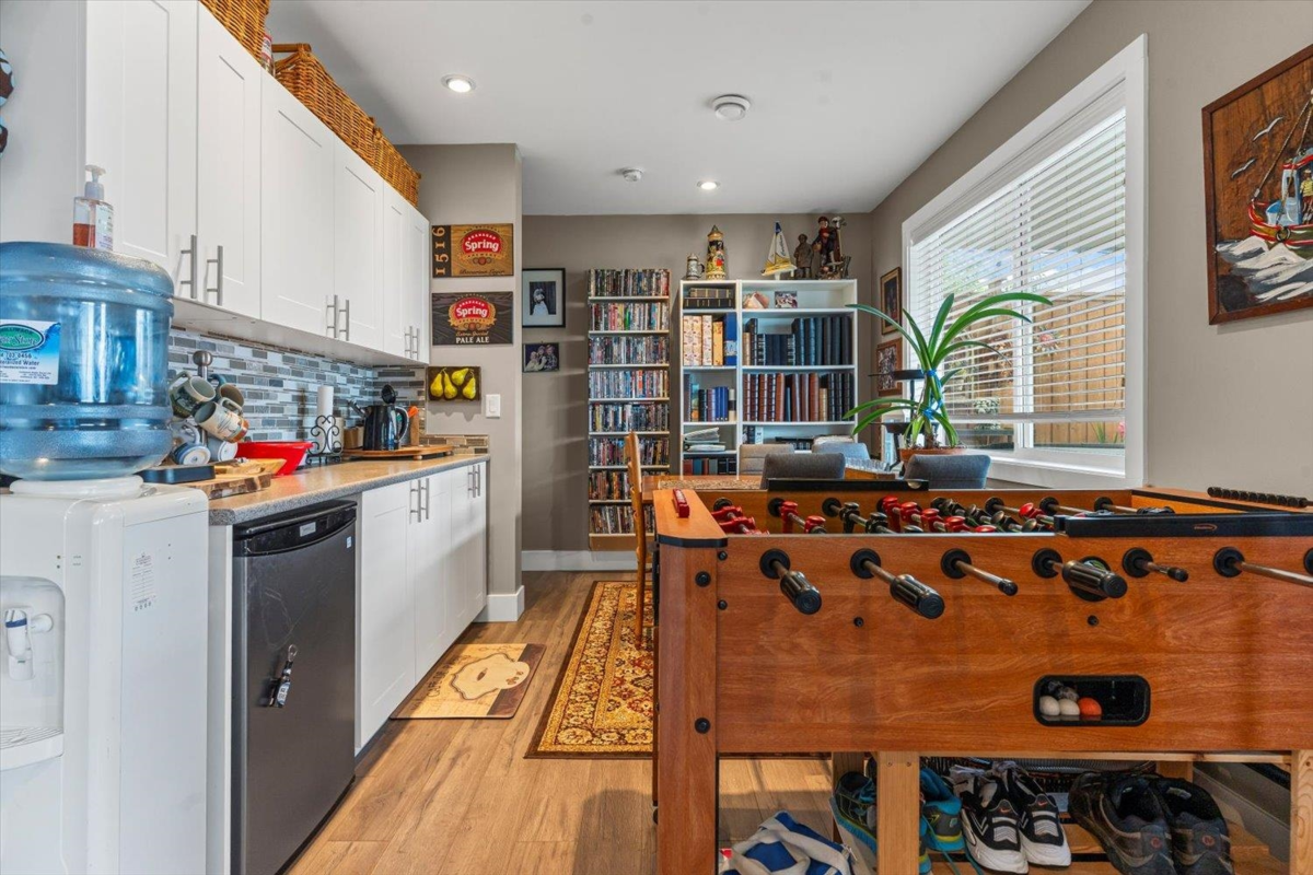 Garage Interior Photo of 47215 Sylvan Drive, Chilliwack, BC