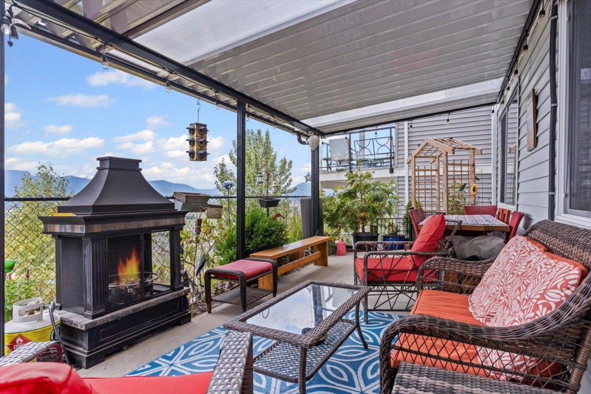 Outdoor Deck Photo of 47215 Sylvan Drive, Chilliwack, BC