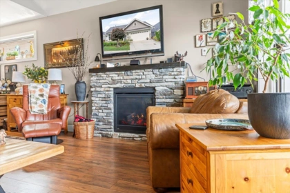 Kitchen Island Photo of 47215 Sylvan Drive, Chilliwack, BC