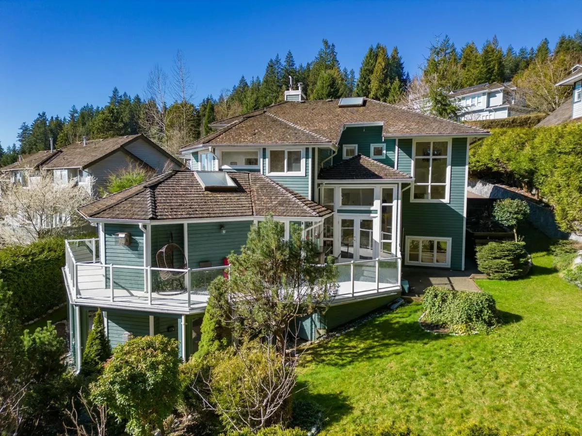 Backyard Photo of 3866 Michener Way, North Vancouver, BC