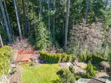 Hot Tub / Spa Photo of 3866 Michener Way, North Vancouver, BC