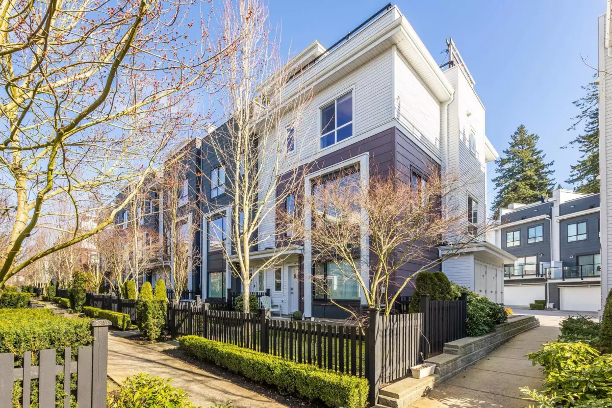 Exterior Front Photo of 198 2277 Oak Meadows Drive, Surrey, BC