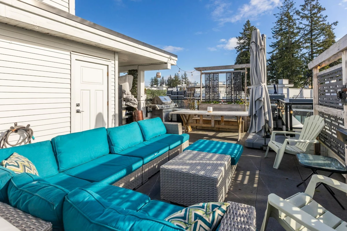 Outdoor Deck Photo of 198 2277 Oak Meadows Drive, Surrey, BC