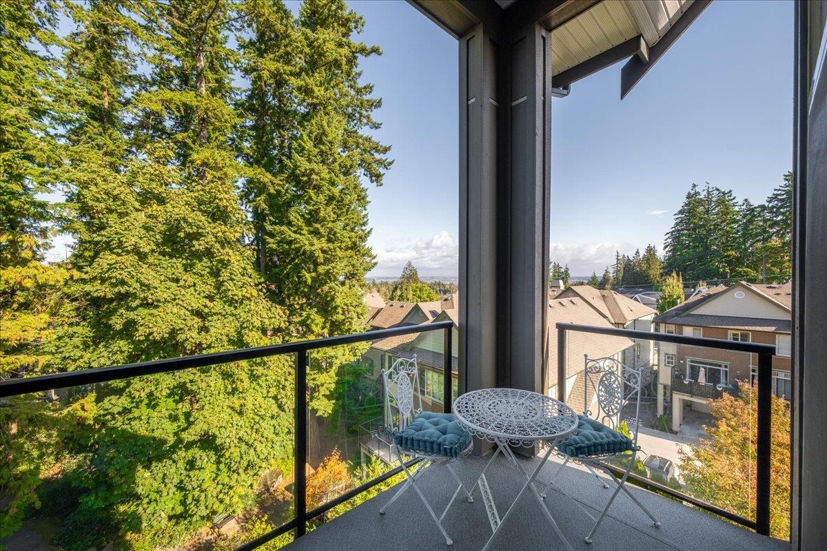 Backyard Photo of 507 2855 156 Street, Surrey, BC