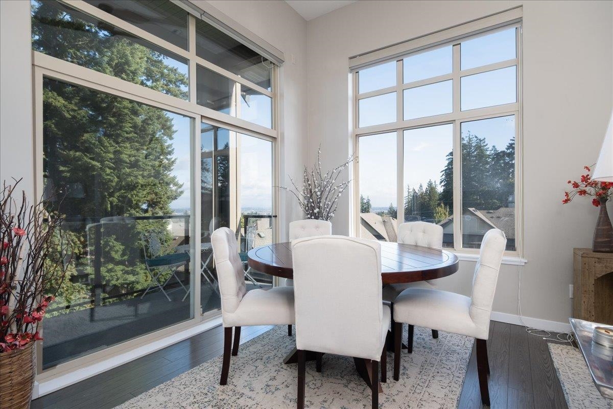 Breakfast Nook Photo of 507 2855 156 Street, Surrey, BC