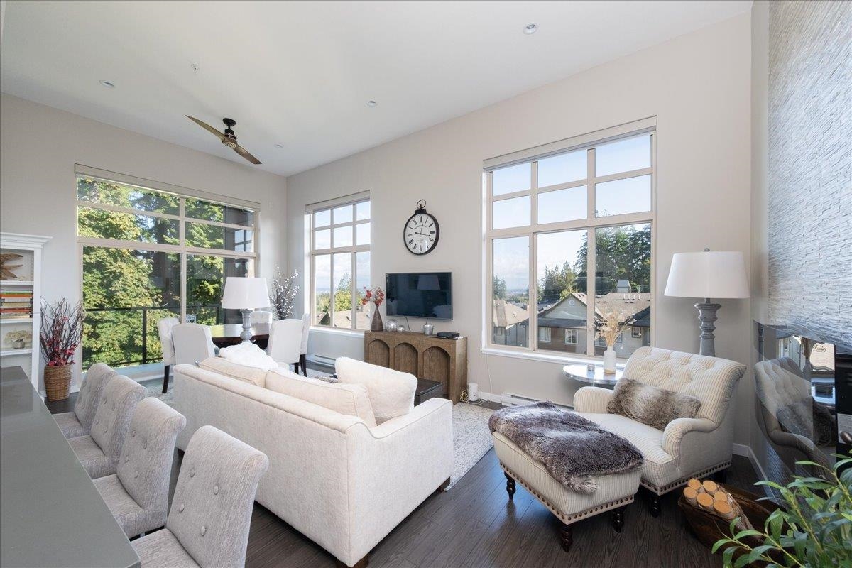 Dining Area Photo of 507 2855 156 Street, Surrey, BC