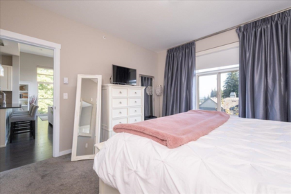 Entry Foyer Photo of 507 2855 156 Street, Surrey, BC