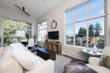 Kitchen Photo of 507 2855 156 Street, Surrey, BC