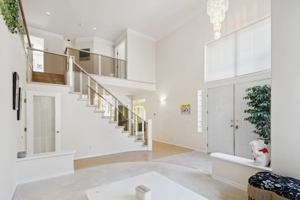 Kitchen Photo of 2525 Sapphire Place, Coquitlam, BC