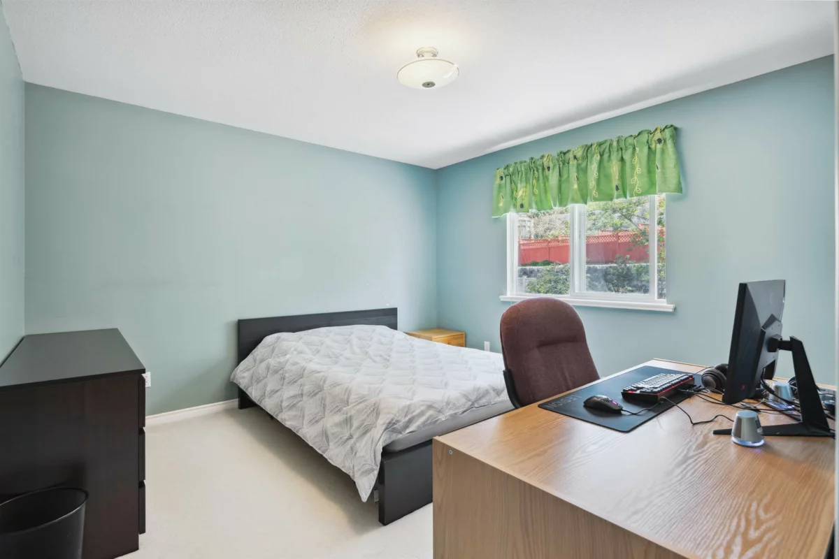 Outdoor Patio Photo of 2525 Sapphire Place, Coquitlam, BC