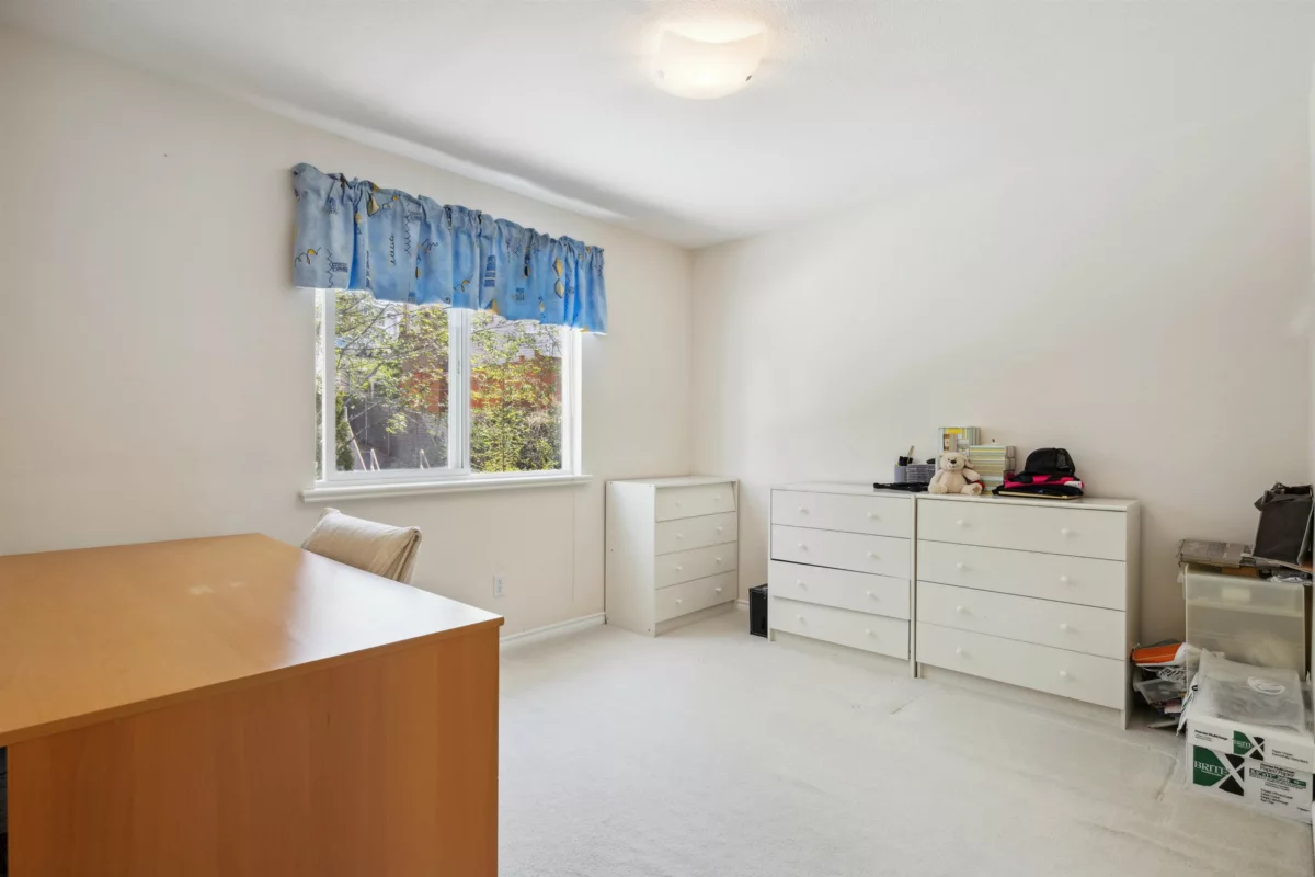 Staircase Photo of 2525 Sapphire Place, Coquitlam, BC