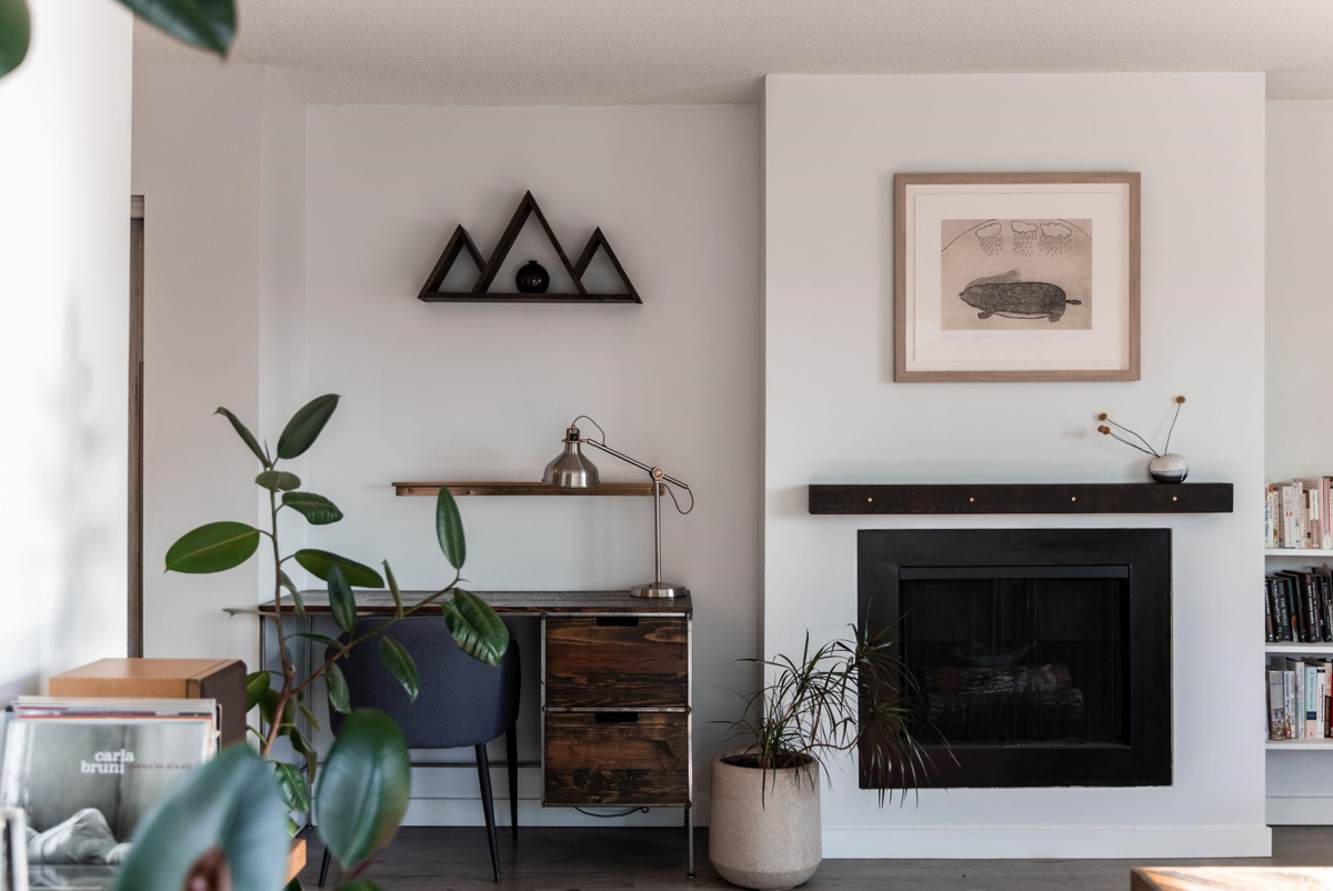 Family Room Photo of 201 1429 William Street, Vancouver, BC